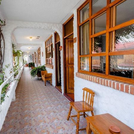 Hotel Fonda Del Sol Panajachel Exterior photo