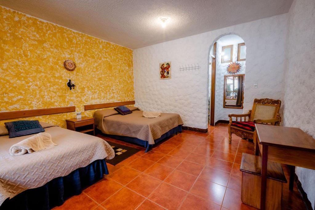 Hotel Fonda Del Sol Panajachel Exterior photo